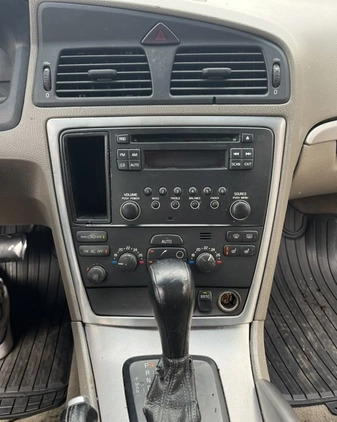 Volvo XC 70 cena 19900 przebieg: 250000, rok produkcji 2004 z Bogatynia małe 232